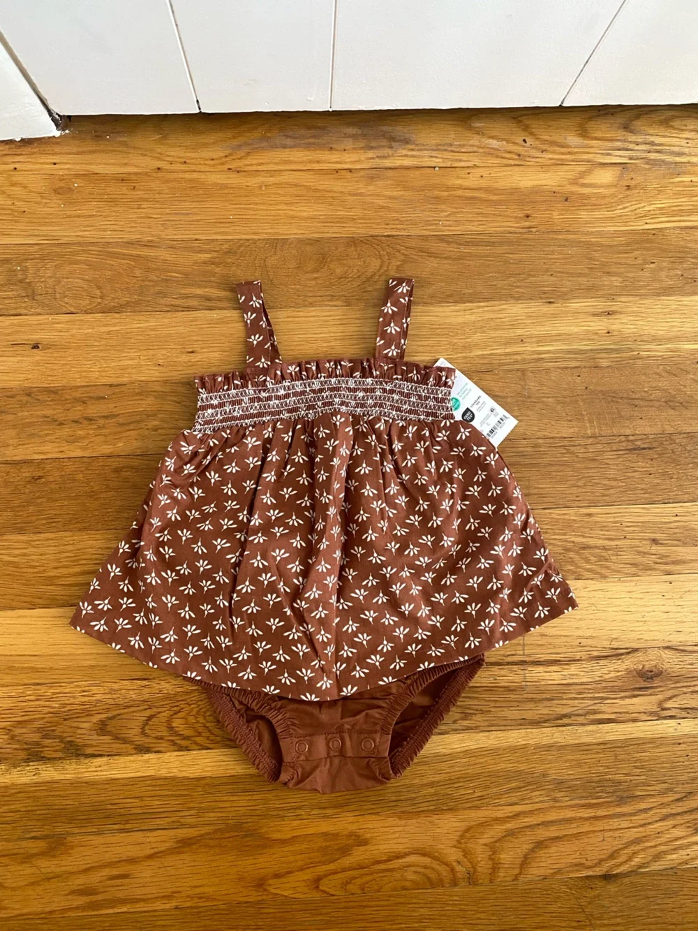 Carter’s Baby Girl Floral Smocked Dress & Bloomer Set | Brown | NWT | 9M